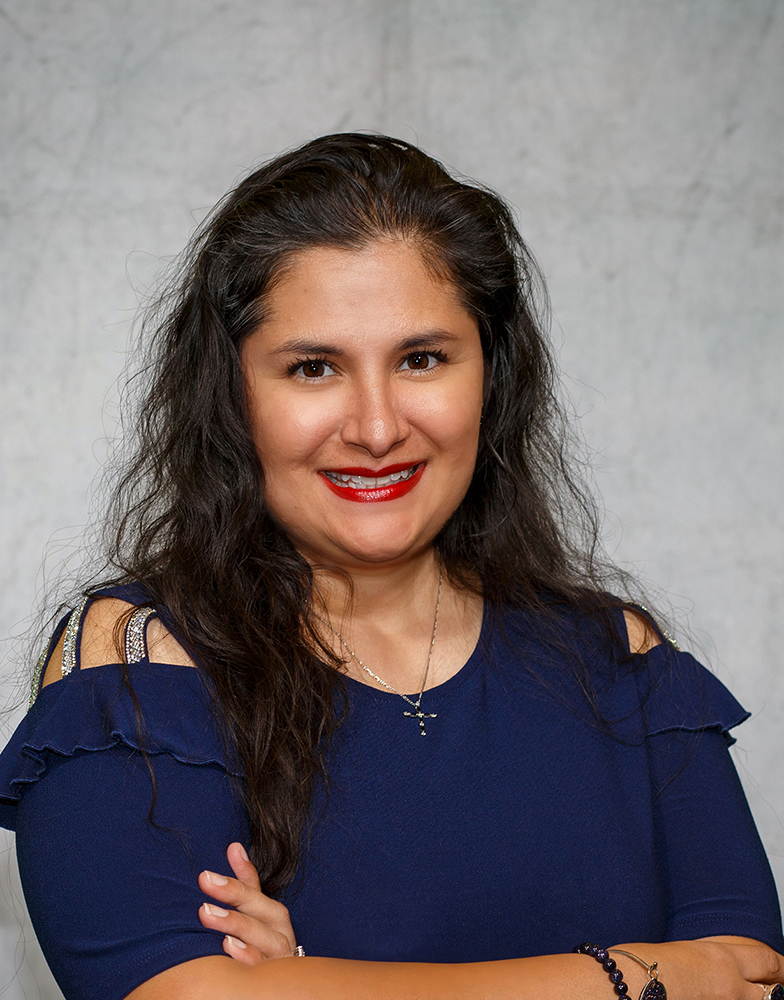 Dr. Berenice De La Cruz