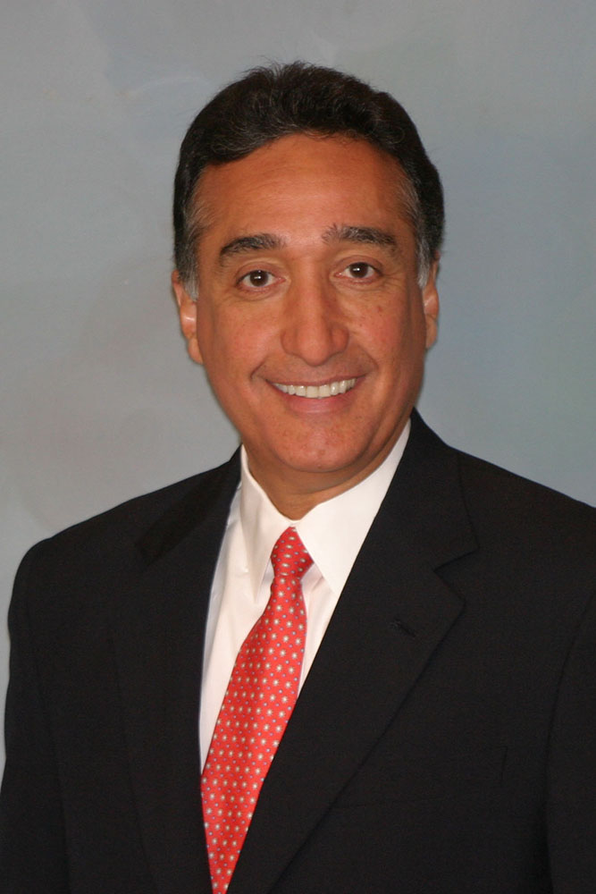 Henry Cisneros Headshot