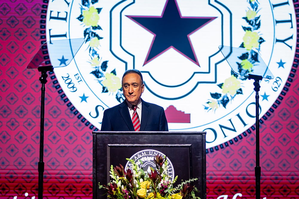 Henry Cisneros at Podium