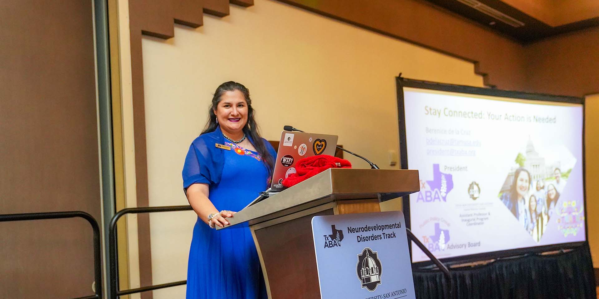 Dr. Berenice de la Cruz