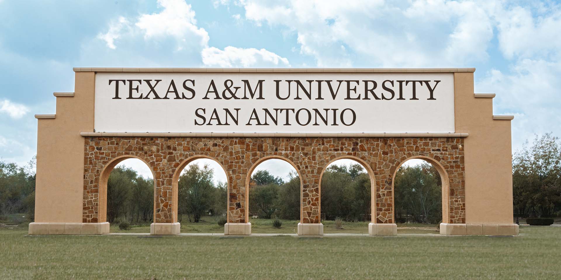 A&M-San Antonio sign